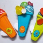 YRTOYS Portable Hand driven Toy Fan without Battery, Kids Fan (Multicolor) (ice Cream Fan 1)